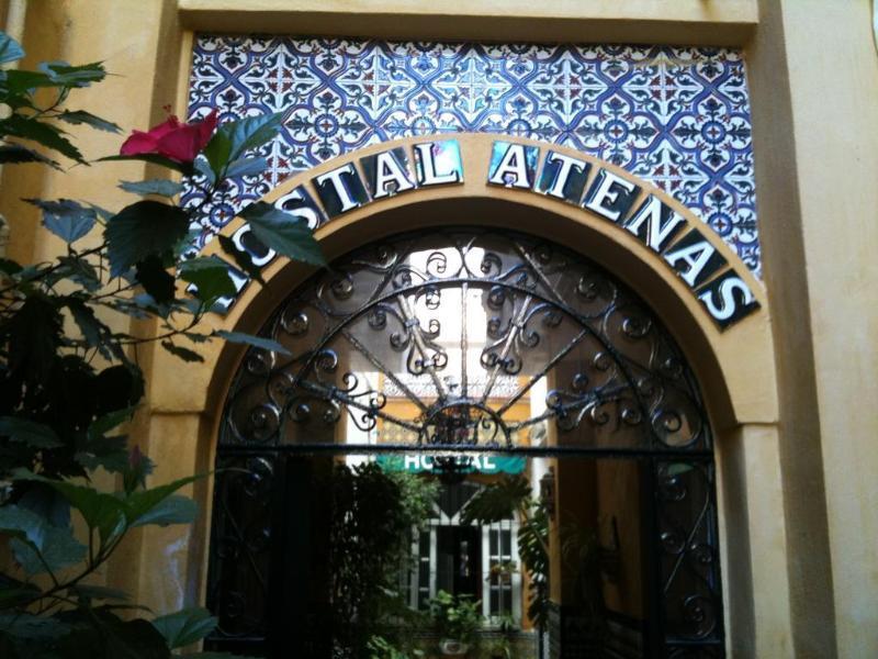 Hostal Atenas Севиля Екстериор снимка