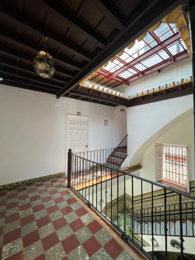 Hostal Atenas Севиля Екстериор снимка