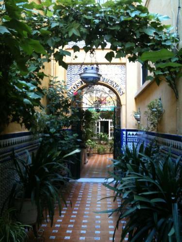 Hostal Atenas Севиля Екстериор снимка