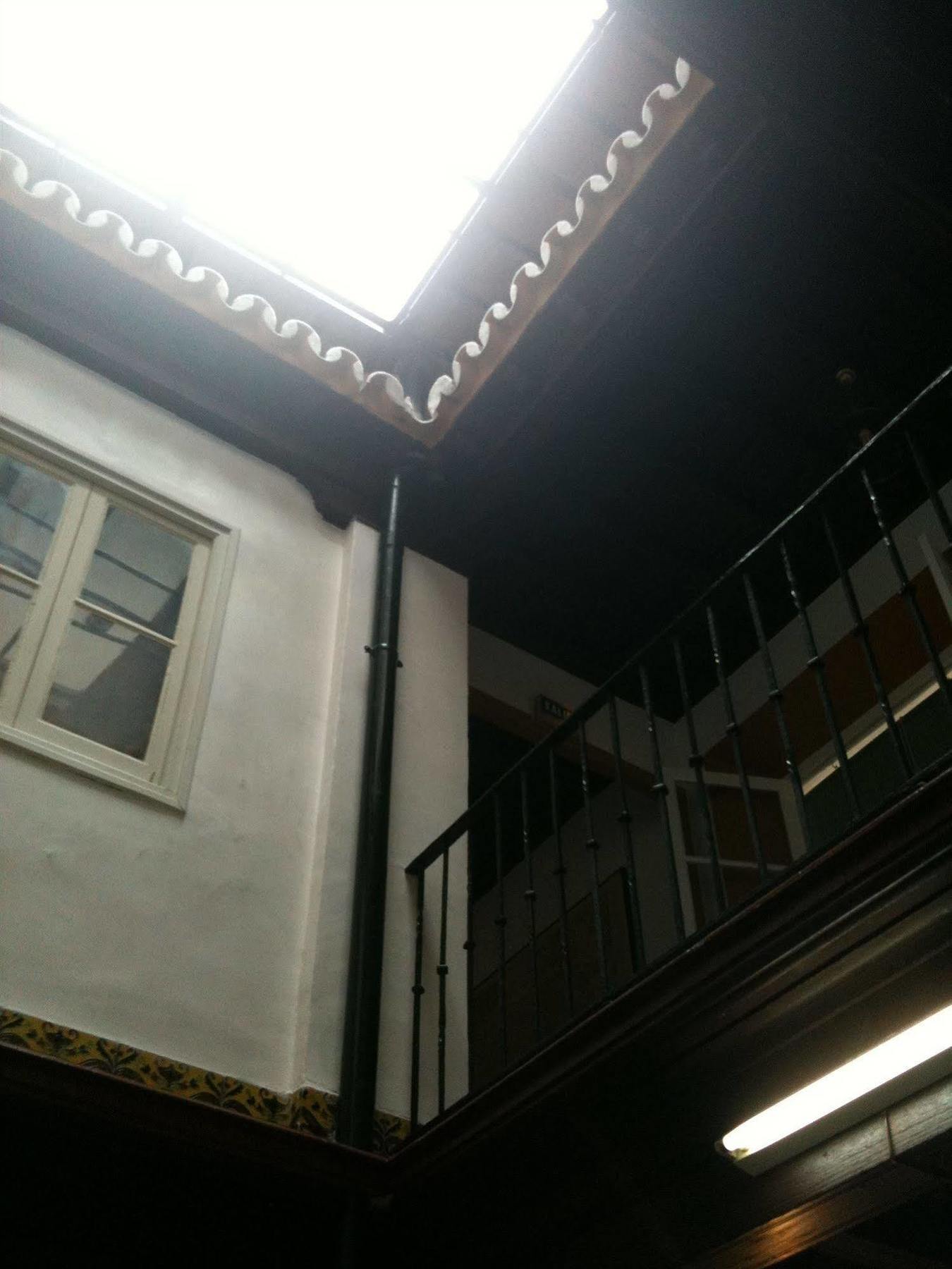 Hostal Atenas Севиля Екстериор снимка